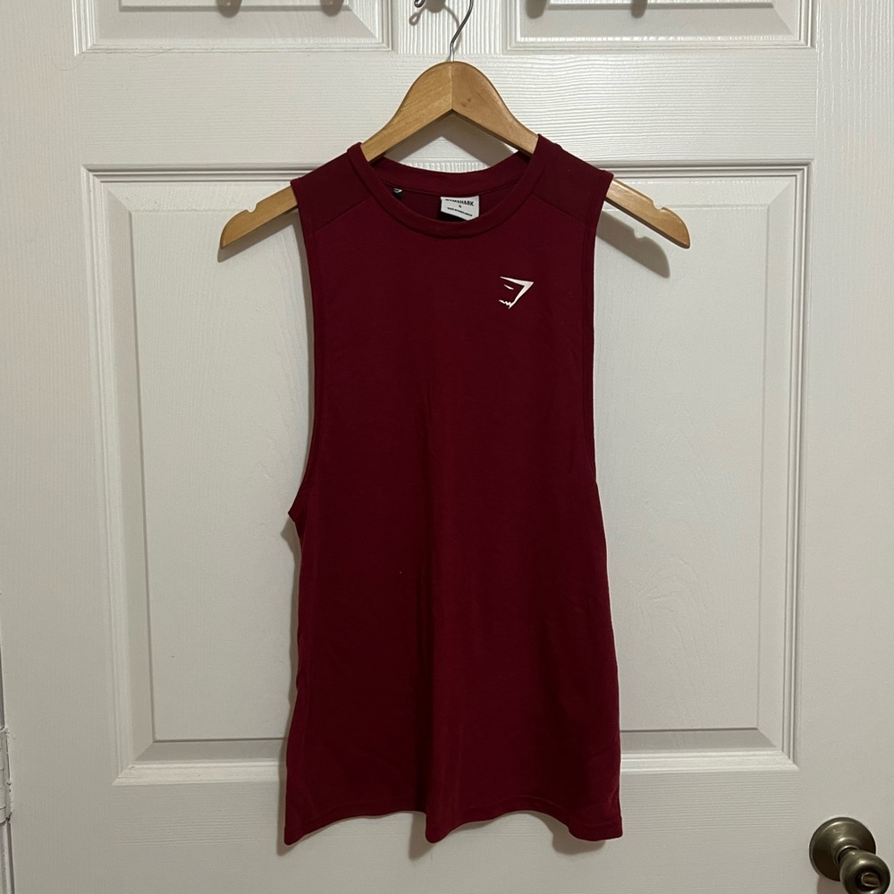 Women’s athletic muscle tank